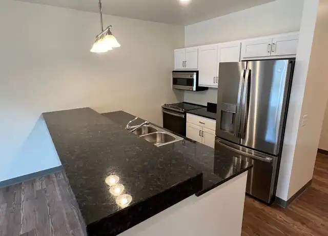 Property at 410 E Main St Unit 204, Sun Prairie, WI, 53590, 1 bed, 1.5 baths, [object Object]