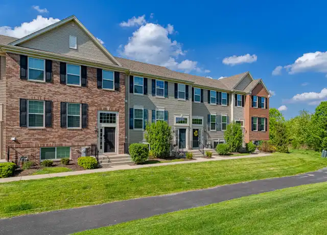 Property at 1609 Deer Pointe Dr Unit 1609, South Elgin, IL, 60177, 3 beds, 2.5 baths, [object Object]