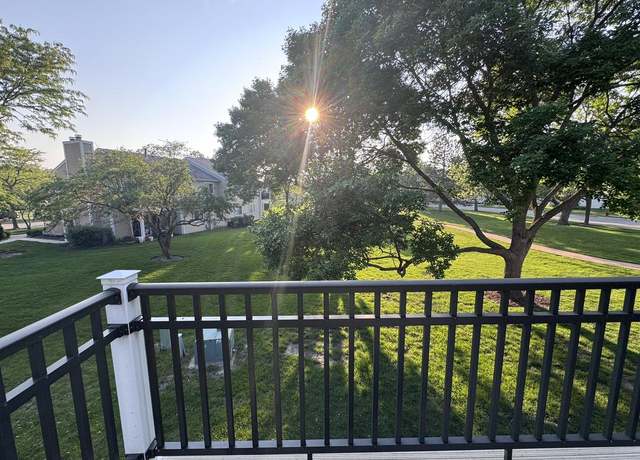Photo of 2053 Windemere Cir #183, Schaumburg, IL 60194