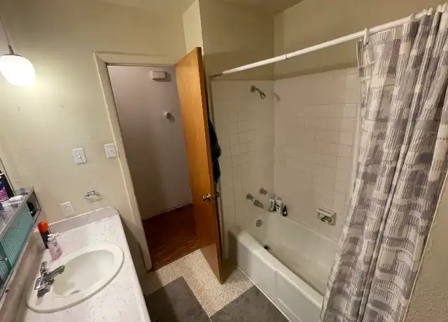 Property at 103 Agate St, White Rock, NM, 87547, 1 bed, 1 bath, [object Object]