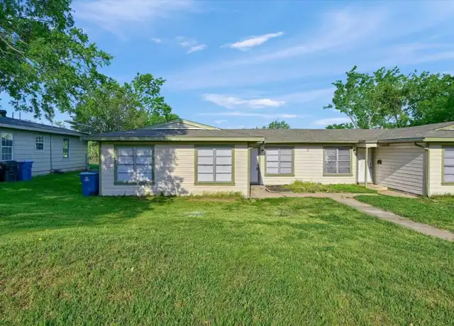 Property at 31 Macarthur Dr Unit A, Denison, TX, 75020, 3 beds, 1 bath, [object Object]