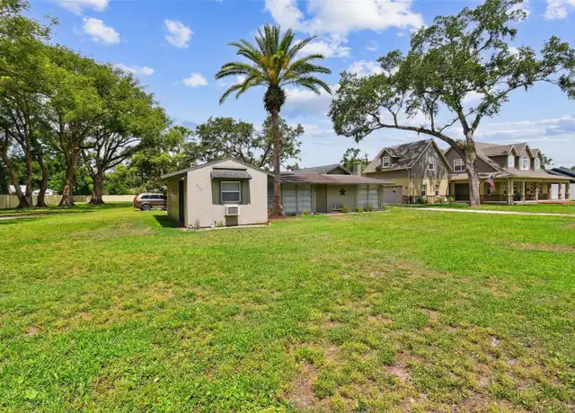 Property at 206 N Montclair Ave, Brandon, FL, 33510, 3 beds, 2 baths, [object Object]