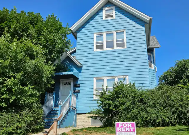 Property at 1668 N Van Buren St Unit Lowe, Milwaukee, WI, 53202, 2 beds, 1 bath, [object Object]
