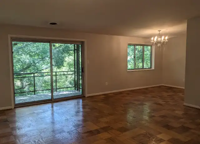 Property at 10228 Rockville Pike Apt 402, North Bethesda, MD, 20852, 2 beds, 1 bath, [object Object]