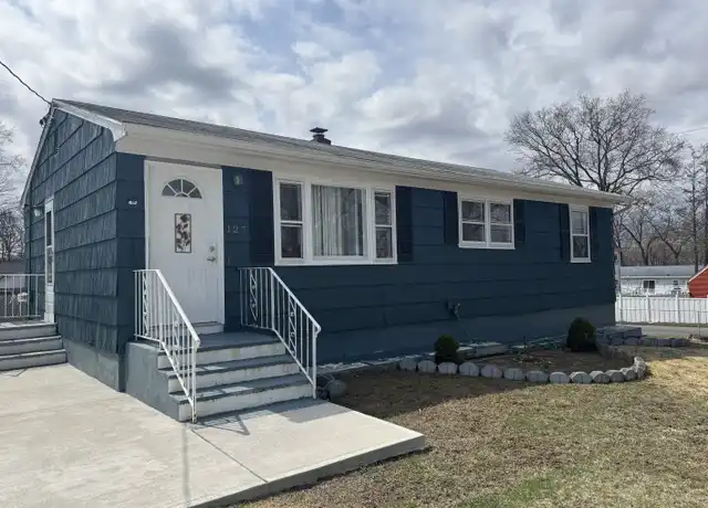 Property at 127 Tuthill St, West Haven, CT, 06516, 3 beds, 1.5 baths, [object Object]