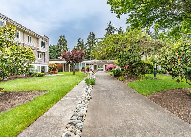 Photo of 15750 NE 15th St, Bellevue, WA 98008