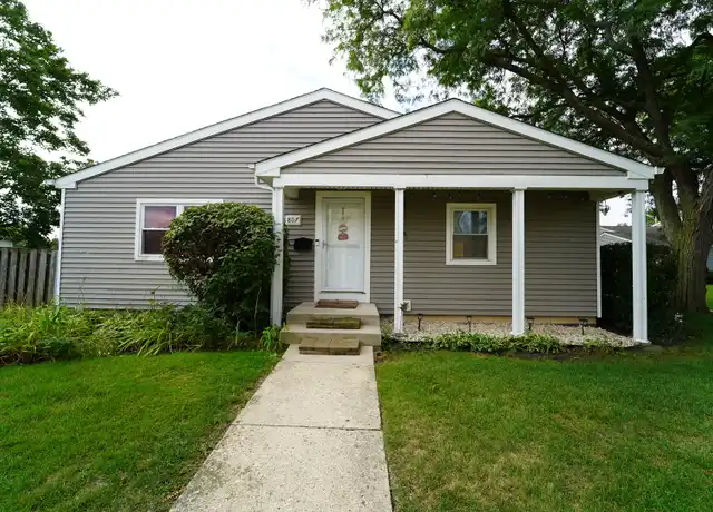 Property at 807 Mansfield Ct Unit 807, Schaumburg, IL, 60194, 2 beds, 2 baths, [object Object]
