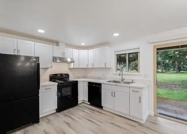 Property at 9408 Columbine Cir W, University Place, WA, 98467, 4 beds, 2 baths, [object Object]