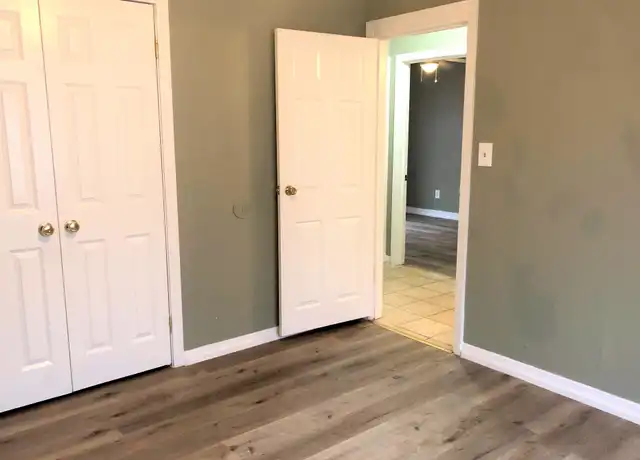 Property at 3328 NE 12th St, Oklahoma City, OK, 73117, 3 beds, 1 bath, [object Object]