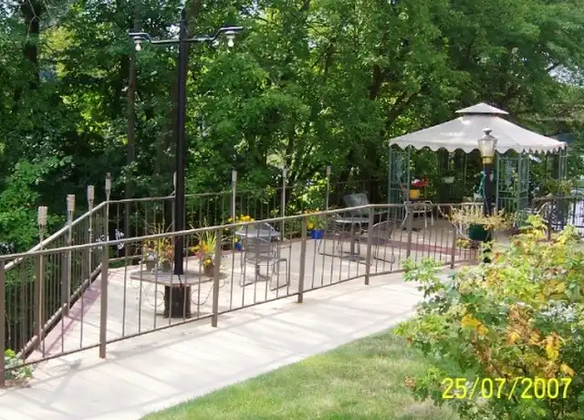 Property at 415 S Water St Unit 202, Watertown, WI, 53094, 2 beds, 1 bath, [object Object]