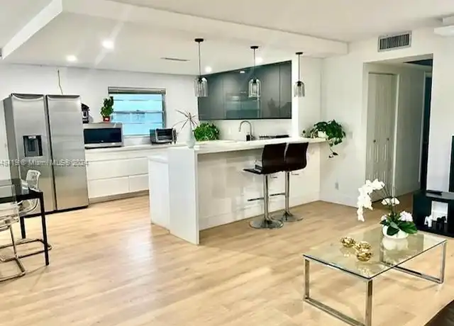 Property at 300 SW 134th Way Unit 301E, Pembroke Pines, FL, 33027, 2 beds, 2 baths, [object Object]