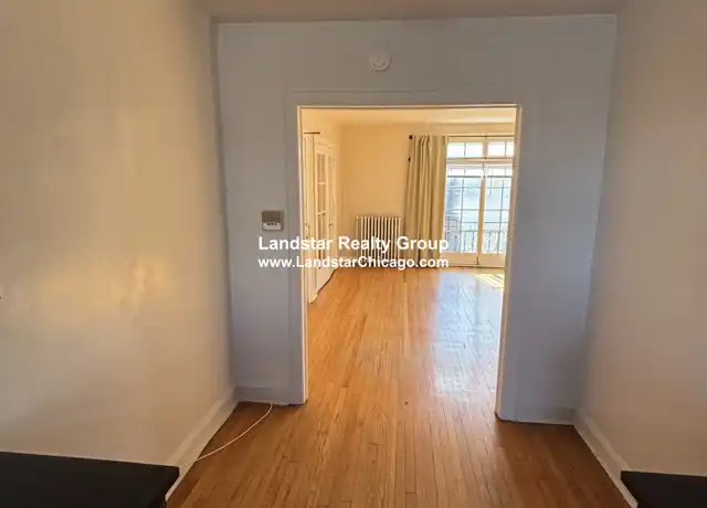 Property at 911 Elmwood Ave Unit E3, Evanston, IL, 60202, 1 bed, 1 bath, [object Object]