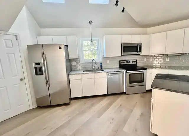 Property at 112 Spring Ridge Ct, Lancaster, PA, 17601, 3 beds, 1.5 baths, [object Object]