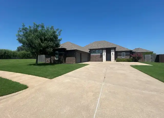Property at 2433 NW 173rd St, Edmond, OK, 73012, 3 beds, 2.5 baths, [object Object]