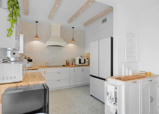 Property at 7469 NW 179th St, Hialeah, FL, 33015, 2 beds, 2 baths, [object Object]