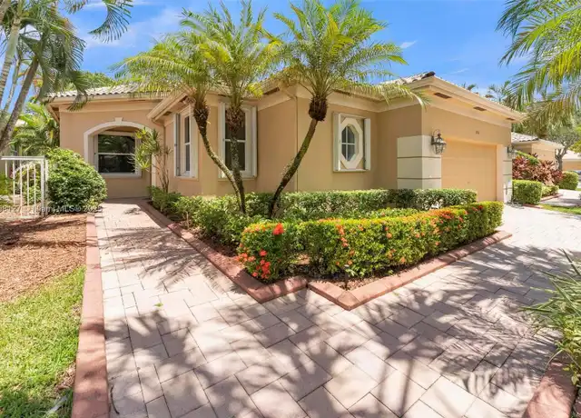Property at 2468 Bay Isle Ct, Weston, FL, 33327, 4 beds, 3 baths, [object Object]