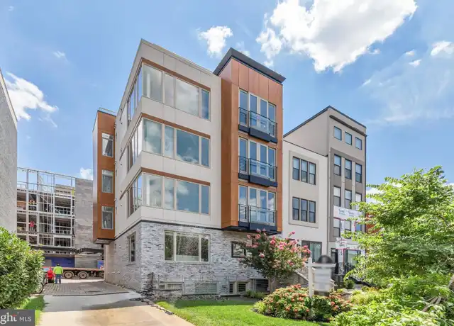 Property at 915 12th St NE, Washington, DC, 20002, 2 beds, 2 baths, [object Object]