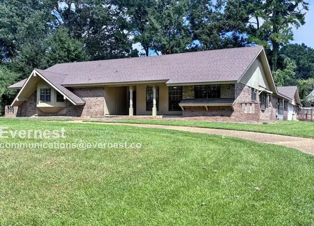 Property at 37 Crossgates Dr, Brandon, MS, 39042, 4 beds, 2.5 baths, [object Object]
