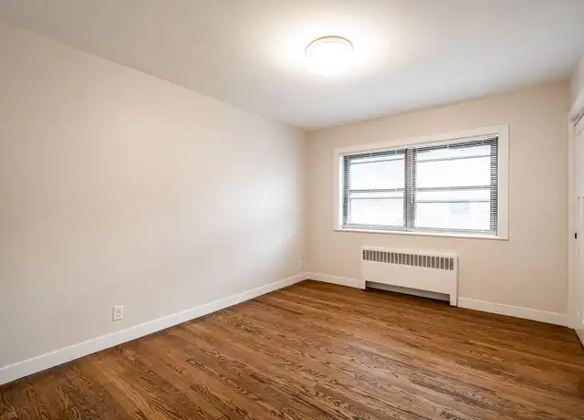 Property at 2600 E Kenwood Blvd, Milwaukee, WI, 53211, 1 bed, 1 bath, [object Object]