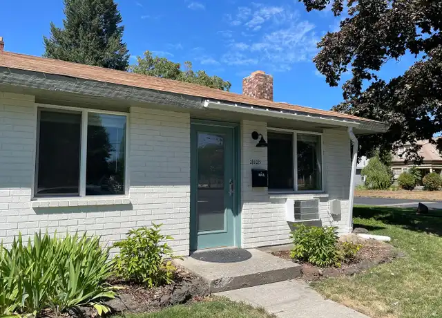 Property at 2021 N Astor St Unit 2025, Spokane, WA, 99207, 2 beds, 1 bath, [object Object]