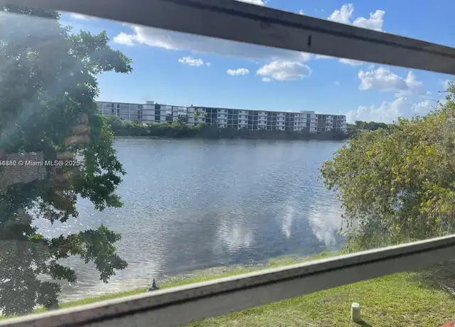 Property at 19305 NE 2nd Ave #2318, Miami, FL, 33179, 1 bed, 1.5 baths, [object Object]