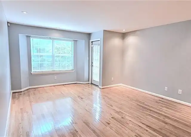 Property at 2060 Chastain Park Ct NE, Atlanta, GA, 30342, 1 bed, 1 bath, [object Object]