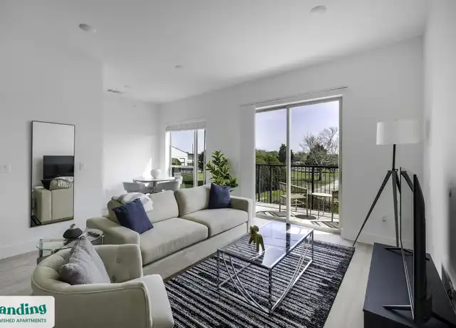 Property at 650 E Sycamore St Unit 32011408305, Denton, TX, 76205, 3 beds, 2 baths, [object Object]