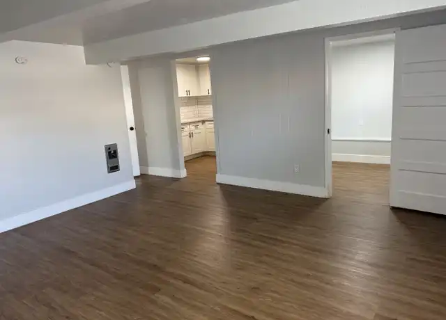Property at 335 S Main Ave, Fallbrook, CA, 92028, 2 beds, 1 bath, [object Object]