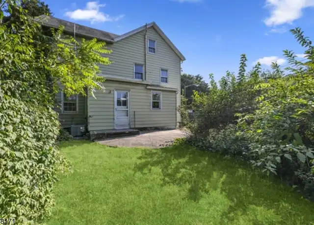 Property at 71 Maple St, Bloomfield, NJ, 07003, 4 beds, 1 bath, [object Object]
