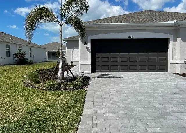 Property at 8728 Saint Kitts Cir, Englewood, FL, 34224, 3 beds, 2 baths, [object Object]