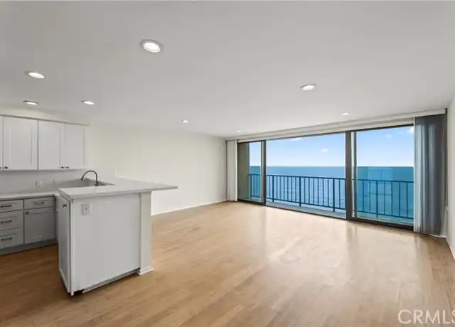 Property at 721 Esplanade #403, Redondo Beach, CA, 90277, 1 bed, 1 bath, [object Object]