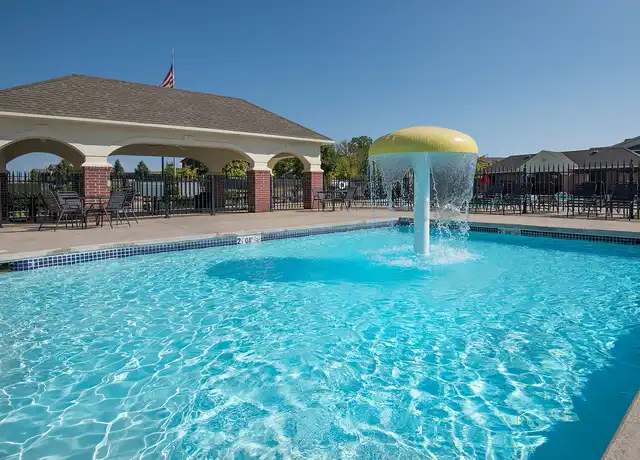 Property at The Links at Columbia - 5000 Clark Ln, Columbia, MO, 65202, 2 beds, 1-2 bath, [object Object]