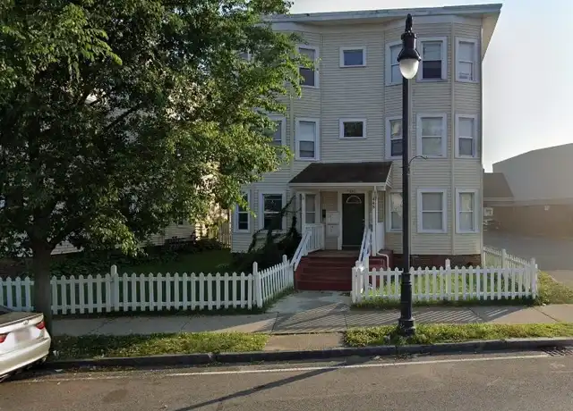 Property at 448 Dickinson St Unit 1R, Springfield, MA, 01108, 1 bed, 1 bath, [object Object]