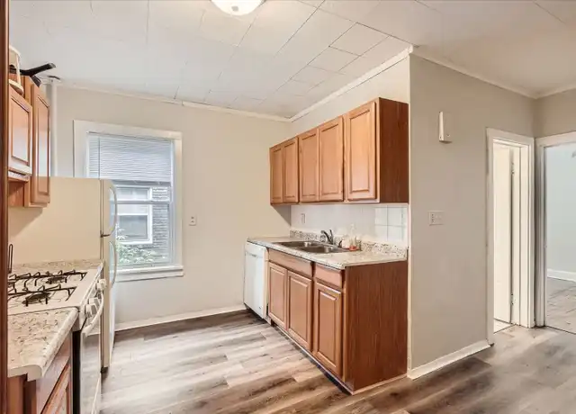 Property at 1716 Grand Ave Unit 4, St Paul, MN, 55105, 1 bed, 1 bath, [object Object]