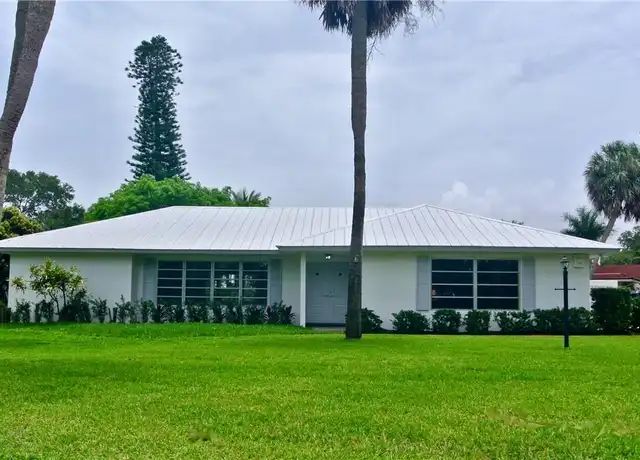 Property at 5 Indialucie Pkwy, Stuart, FL, 34996, 2 beds, 2 baths, [object Object]