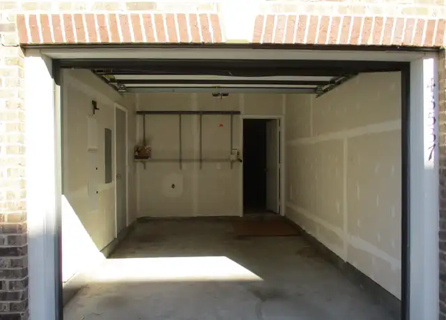 Property at 43537 Helmsdale Ter, Chantilly, VA, 20152, 3 beds, 2.5 baths, [object Object]