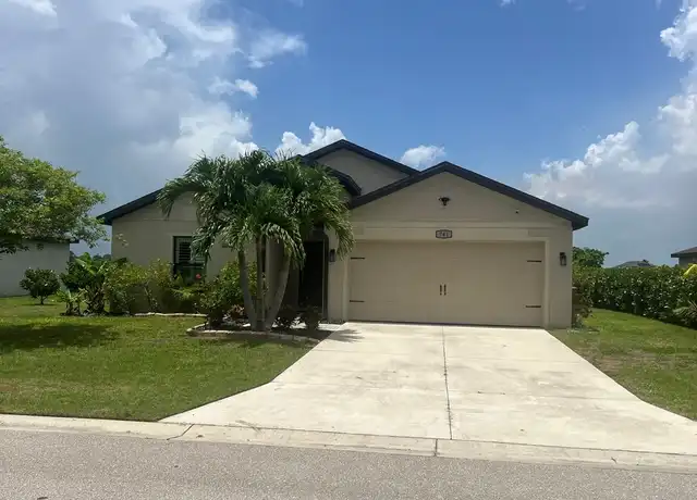 Property at 741 Center Lake St, Lehigh Acres, FL, 33974, 3 beds, 2 baths, [object Object]