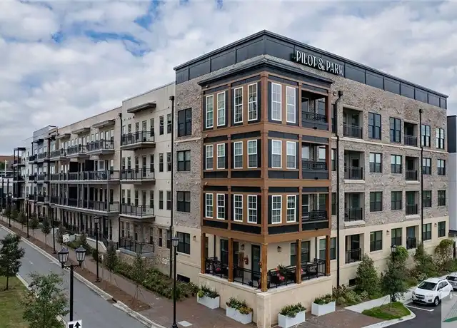 Property at 201 Pilot St Unit B3, Savannah, GA, 31401, 2 beds, 2 baths, [object Object]