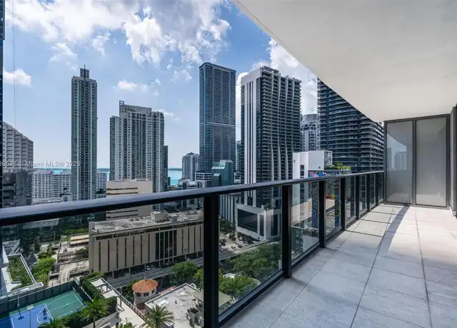 Property at 45 SW 9th St #2002, Miami, FL, 33130, 1 bed, 2 baths, [object Object]
