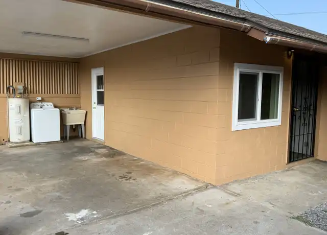 Property at 86 W Kauai St, Kahului, HI, 96732, 2 beds, 1 bath, [object Object]