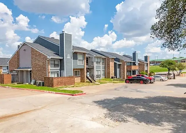 Photo of 3947 Pleasant Run Rd, Irving, TX 75038