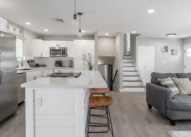 Property at 1416 E Dunbar Dr, Tempe, AZ, 85282, 4 beds, 2 baths, [object Object]