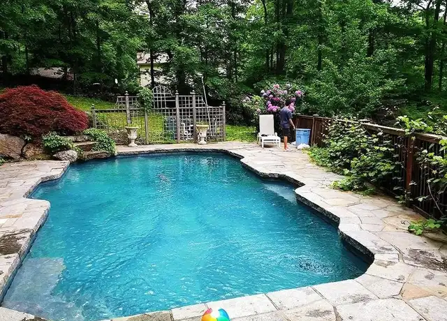Property at 194 Westchester Ave, Pound Ridge, NY, 10576, 3 beds, 2 baths, [object Object]