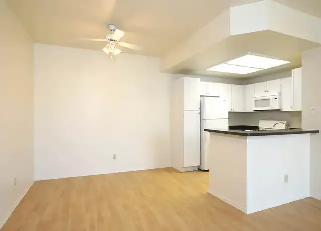 Property at Vista Del Lago - 21622 Marguerite Pkwy, Mission Viejo, CA, 92692, 1 bed, 1 bath, [object Object]