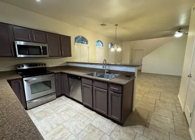 Property at 1350 S Greenfield Rd, Mesa, AZ, 85206, 4 beds, 2.5 baths, [object Object]