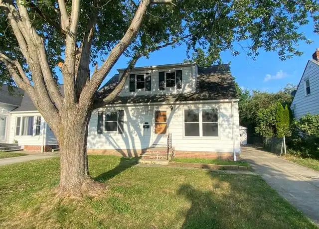 Property at 764 E 249th St, Euclid, OH, 44123, 3 beds, 1 bath, [object Object]