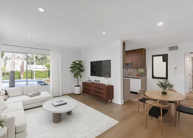 Photo of 921 N Gardner St, West Hollywood, CA 90046