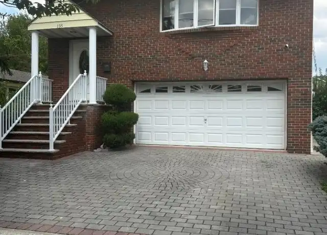Property at 135 Sanford Ave, Lyndhurst, NJ, 07071, 2 beds, 1 bath, [object Object]