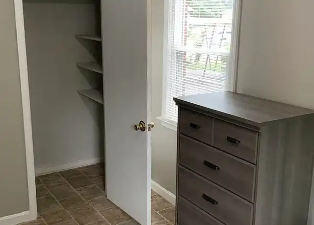 Property at 59 Dumont St, Columbia, SC, 29201, 3 beds, 1 bath, [object Object]