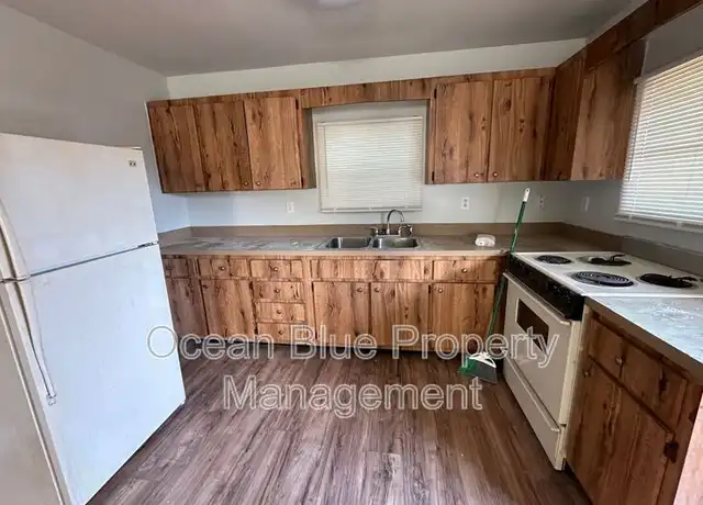 Property at 3901 6th St S, Saint Petersburg, FL, 33705, 2 beds, 1 bath, [object Object]
